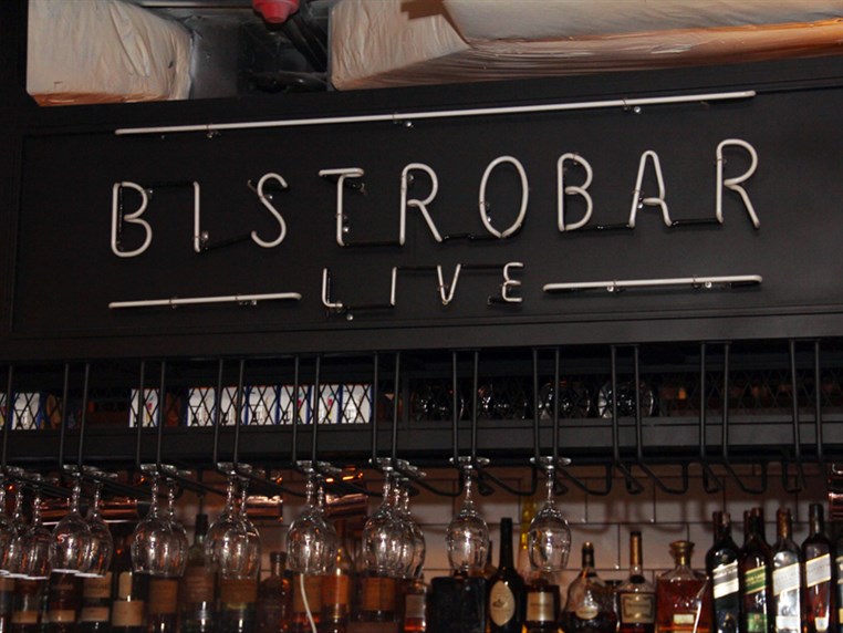 Bistrobar Live Dbayeh on Saturday Night